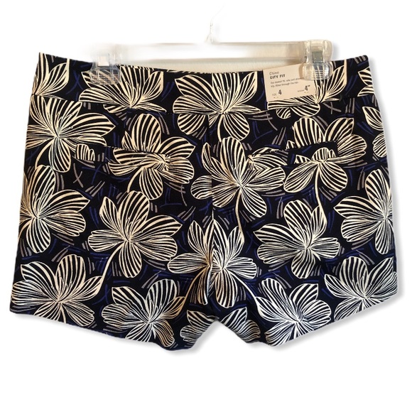 J Crew City Fit Floral Print Chino Shorts Size 4 - Picture 7 of 7